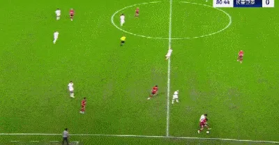 王东升拉人染黄，两黄变一红被罚下